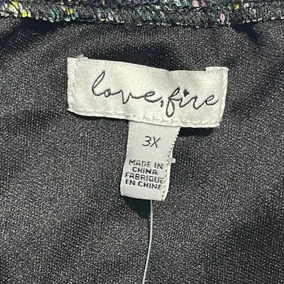 Love Fire Womens Floral Crop Top Blouse Black Floral, Size 3X, New - Picture 8 of 8